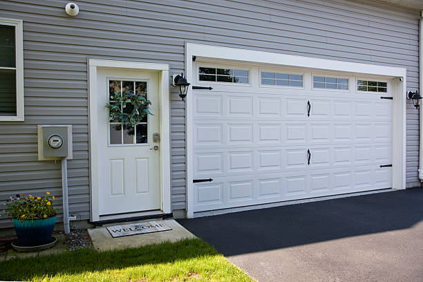 24/7 Emergency Garage Door Panel Replacement experts in Tyler Run, PA